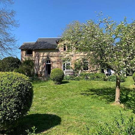 Charmante Maison Dans Le Parc D'Un Chateau Saint-Pierre-du-Val Exterior photo